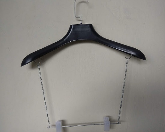 móc-nhựa-treo-bộ-vest